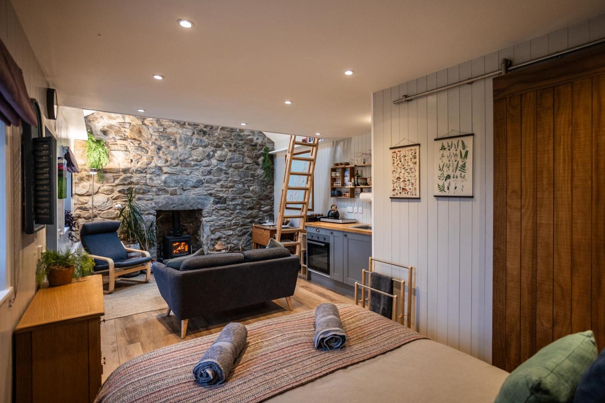 Jura, Mrs Leonard'S Cottage Craighouse 外观 照片